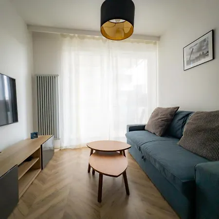 Mint Apartment *